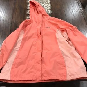 Women’s Columbia rain jacket
